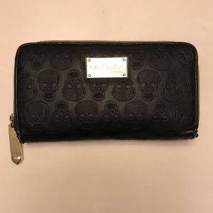 ❌SOLD❌Betsey Johnson Black Leather Skull Wallet